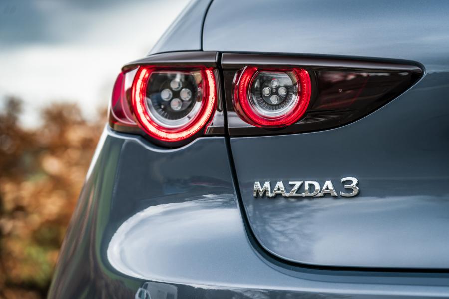 Детали экстерьера Mazda3 Skyactiv-G GT Sport Hatchback 2019 года  (UK) (фото 49 из 83)